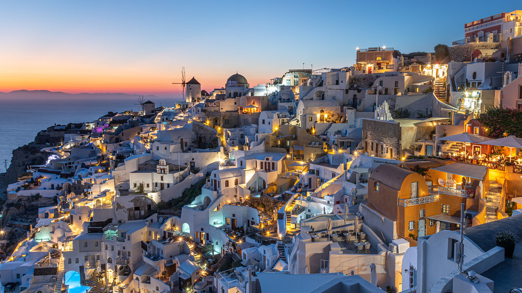 3. Architectural Gems and Ancient Wonders: Must-Visit Highlights of Santorini's Unique Elegance