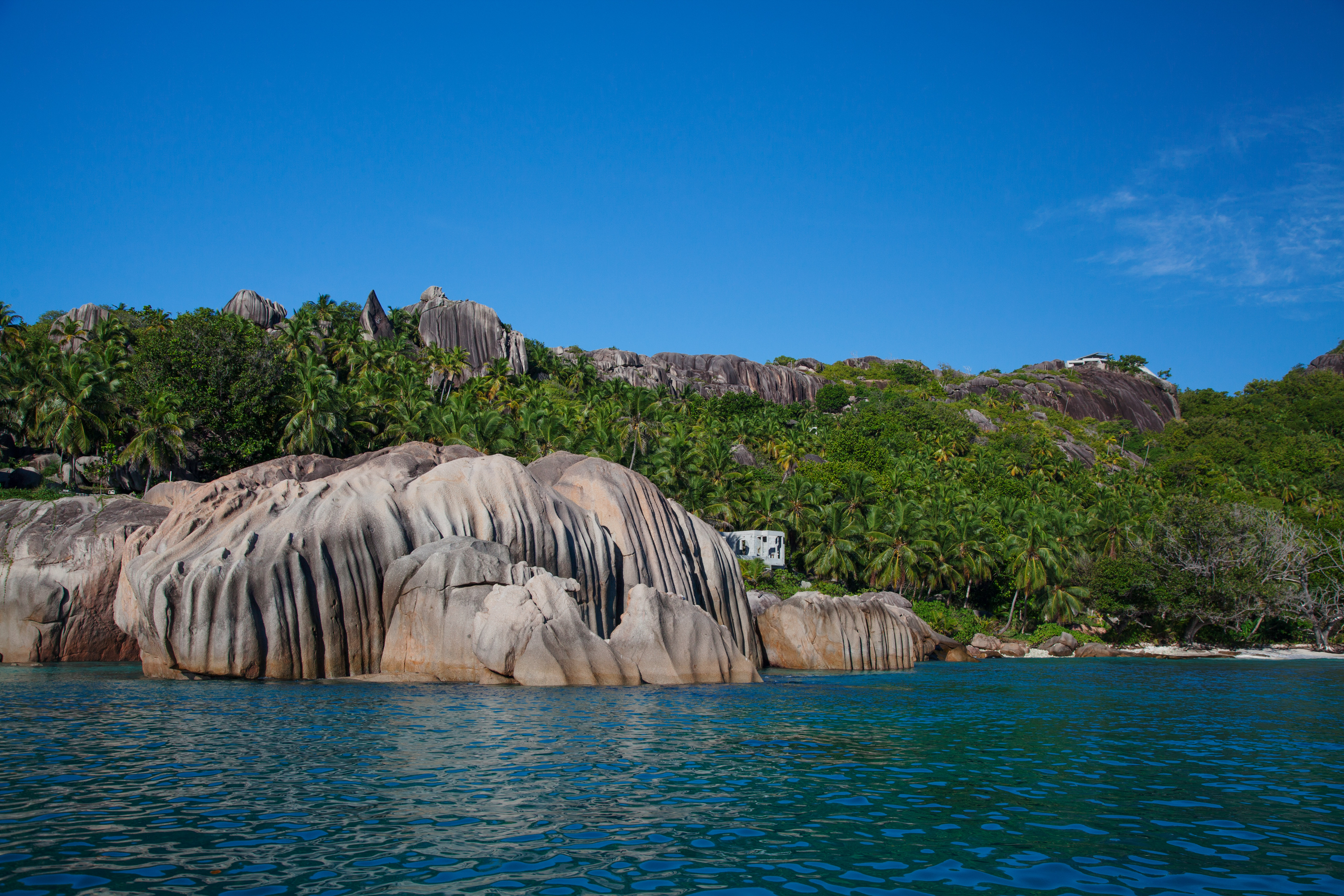 Untouched Paradise: Exploring the Pristine Coral Reefs of Seychelles