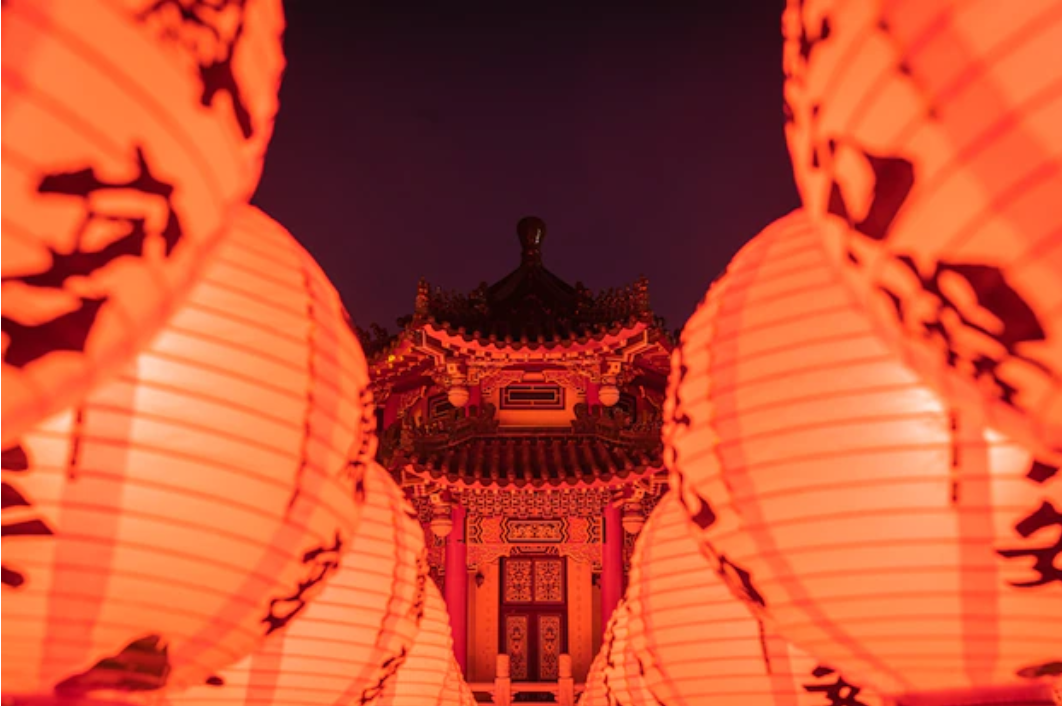 Night of Fishing Lanterns: Taiwan’s Pingxi Sky Lantern Festival, Illuminating Dreams in the Night Sky